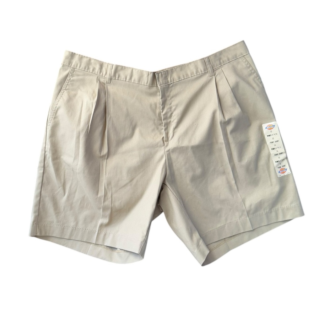 NWT Womens Dickies Relaxed fit Flat Front Short Khaki Size 22